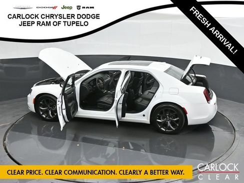 Used 2023 Chrysler 300 S image 78