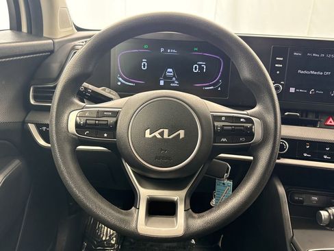Used 2024 Kia Sportage LX FWD image 16