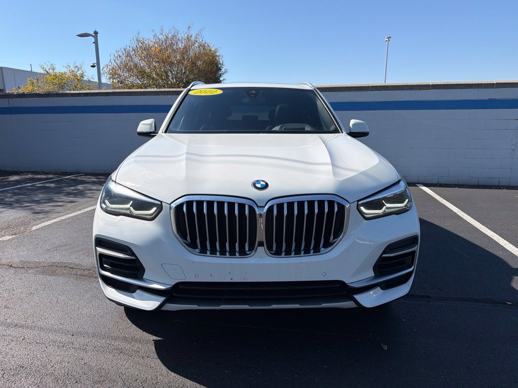 Used 2022 BMW X5 xDrive40i w/ Premium Package AWD/4WD image 8