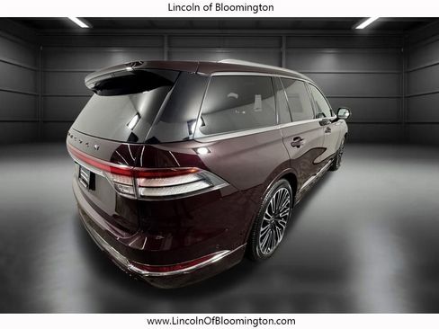 Certified 2023 Lincoln Aviator Black Label w/ Dynamic Handling Package image 7
