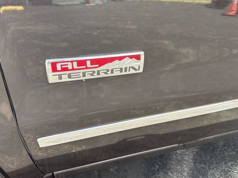 Used 2015 GMC Sierra 1500 SLE w/ All-Terrain Package image 25