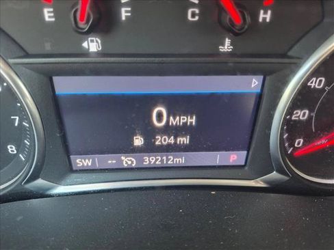Used 2021 GMC Terrain SLT w/ LPO, Floor Liner Package AWD/4WD image 8