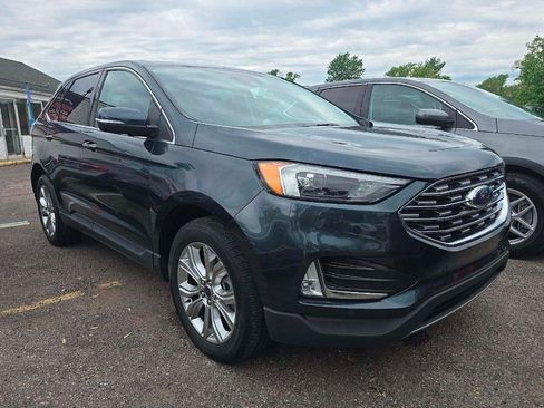 Used 2022 Ford Edge Titanium AWD/4WD image 4