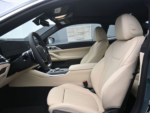 Certified 2025 BMW 430i 430i w/ Convenience Package image 12