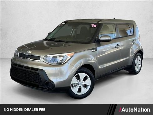 Used 2014 Kia Soul FWD image 1