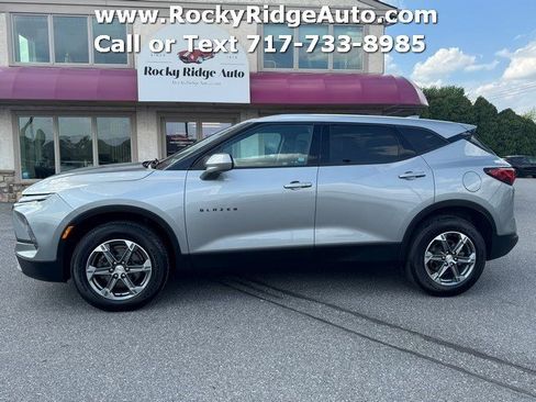 Used 2023 Chevrolet Blazer LT AWD/4WD image 3