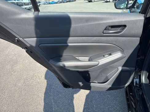 Used 2025 Nissan Altima 2.5 SV image 25