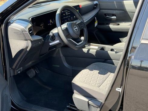 New 2026 Nissan Kicks SV w/ Cold Weather Package FWD image 11