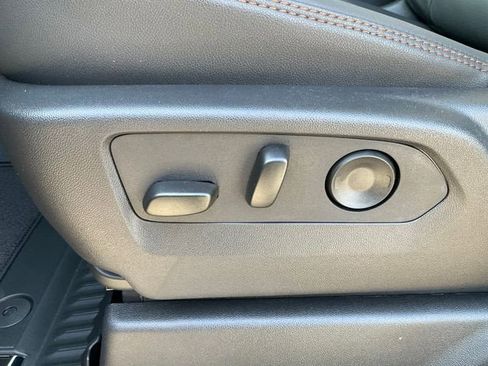 New 2026 GMC Sierra 1500 AT4 w/ AT4 Premium Package image 3