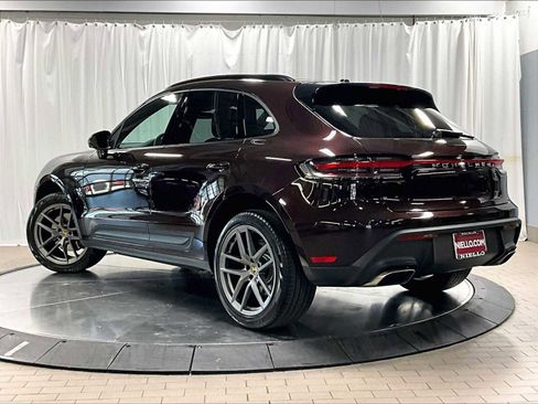 Used 2025 Porsche Macan image 3