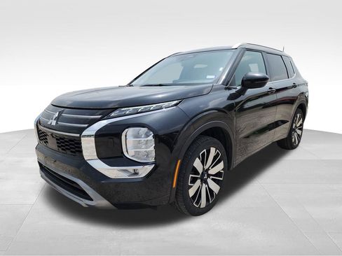 Used 2025 Mitsubishi Outlander SEL AWD/4WD image 4