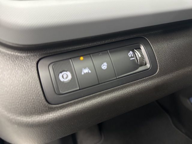 New 2027 Chevrolet Bolt RS w/ Technology Package FWD image 11