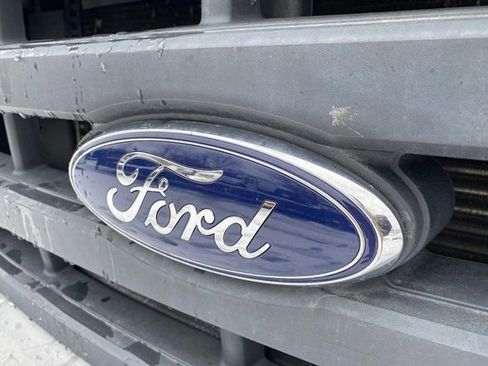 Used 2006 Ford F550 2WD Regular Cab Super Duty image 22