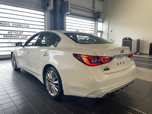 Used 2019 INFINITI Q50 Luxe w/ Essential Package (3.0T Luxe) image 17