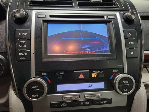 Used 2012 Toyota Camry XLE w/ Leather Pkg FWD image 20