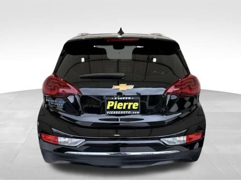 Used 2020 Chevrolet Bolt Premier w/ Infotainment Package FWD image 3