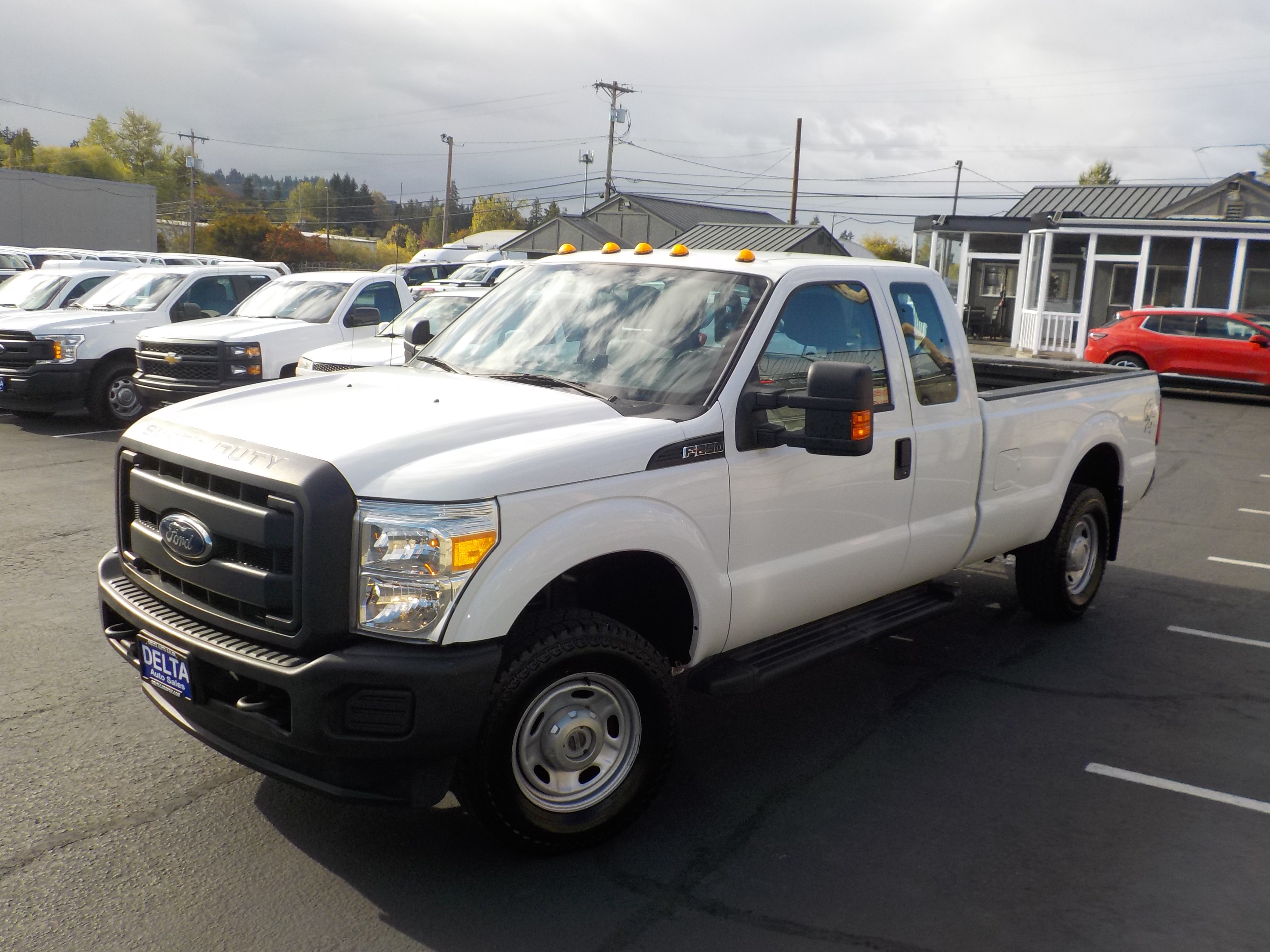 Used 2015 Ford F250 XL w/ Power Equipment Group AWD/4WD image 4