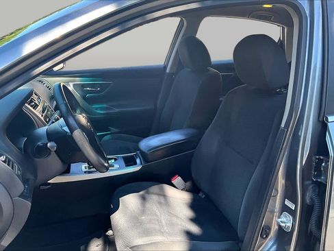 Used 2015 Nissan Altima 2.5 SV FWD image 8