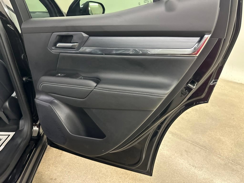 New 2027 GMC Terrain Elevation w/ Elevation Premium Package AWD/4WD image 25