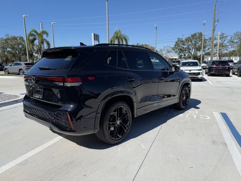 New 2026 Volkswagen Tiguan SE R-Line image 3