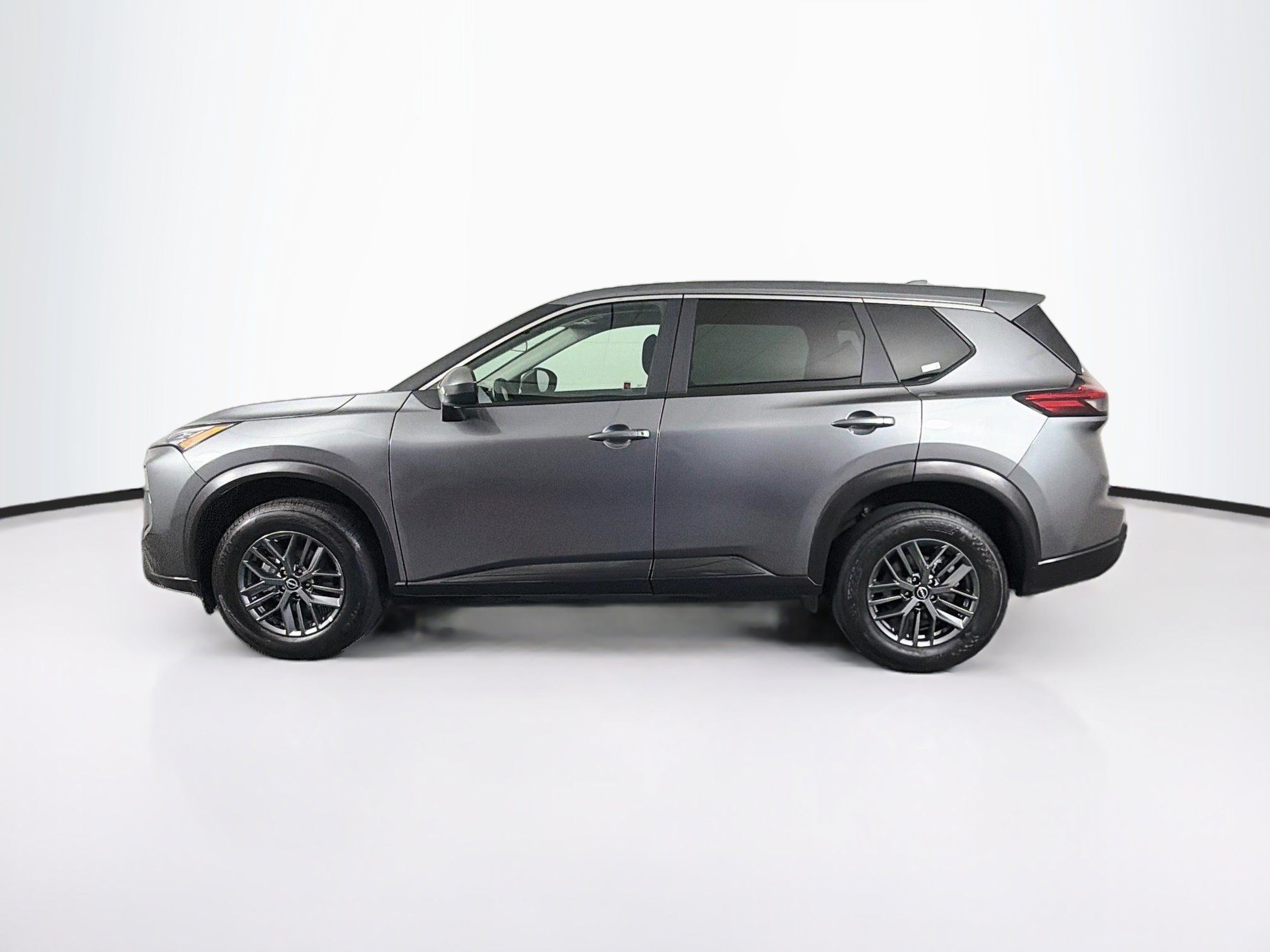 Used 2026 Nissan Rogue SV FWD image 4