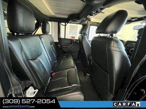 Used 2014 Jeep Wrangler Unlimited Rubicon w/ Connectivity Group AWD/4WD image 6