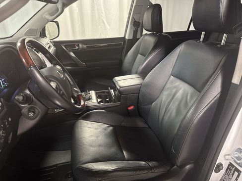 Used 2017 Lexus GX 460 460 image 16
