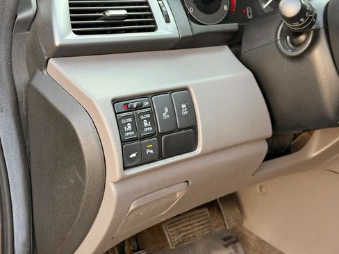 Used 2013 Honda Odyssey Touring Elite image 17