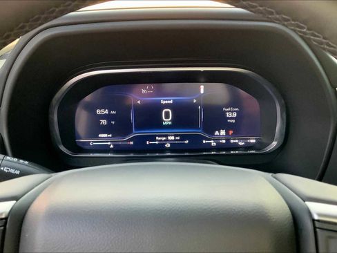 Used 2023 Chevrolet Tahoe Z71 w/ Luxury Package image 23