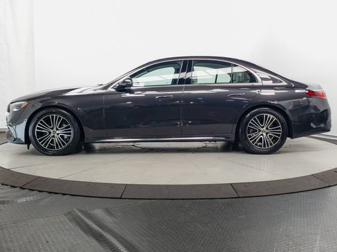 Used 2025 Mercedes-Benz E 450 4MATIC Sedan w/ Multicontour Seating Package image 4