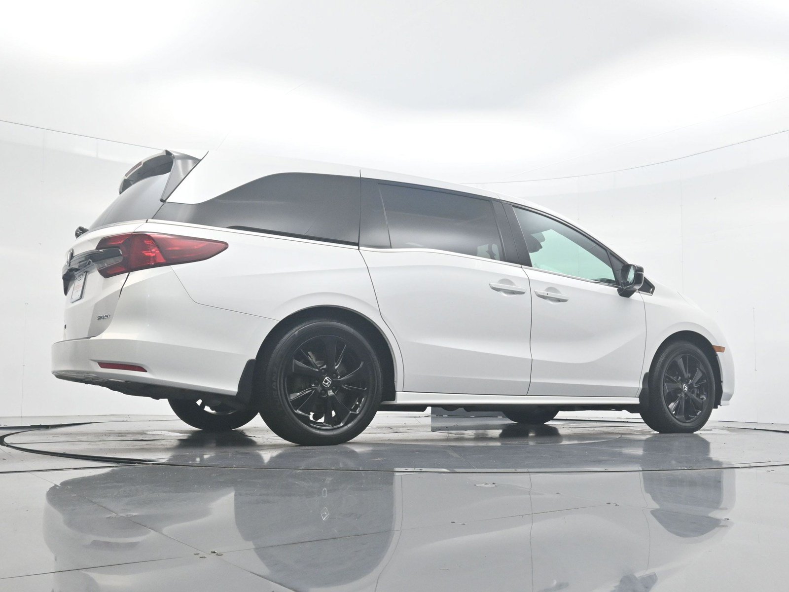 Used 2024 Honda Odyssey Sport image 29