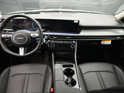 Used 2025 Hyundai Sonata Limited image 25