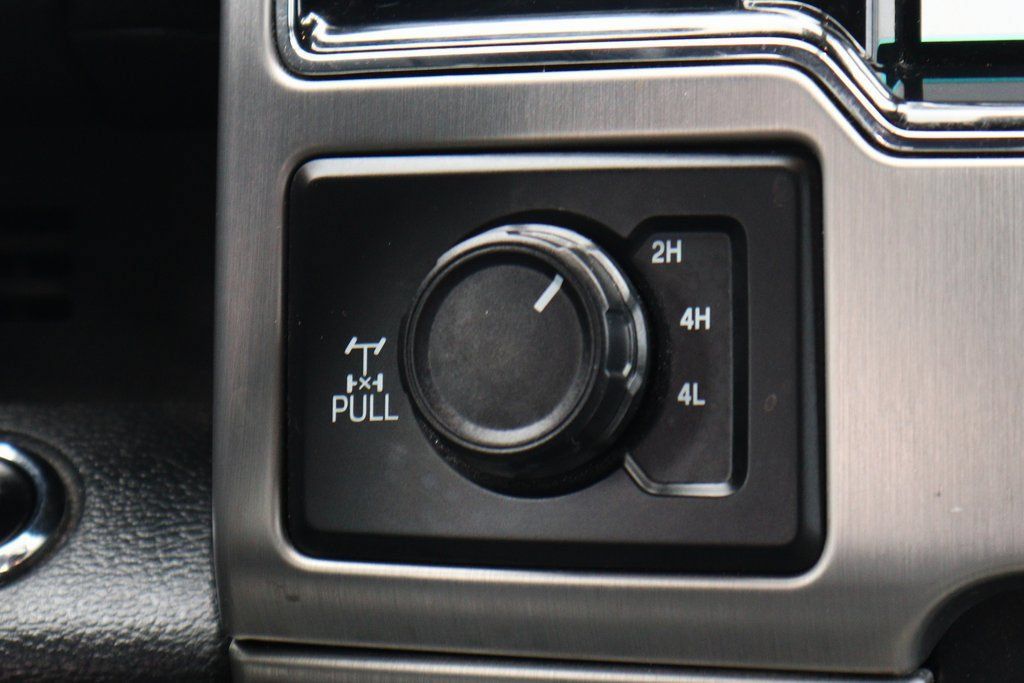 Used 2022 Ford F250 Platinum w/ FX4 Off-Road Package AWD/4WD image 34
