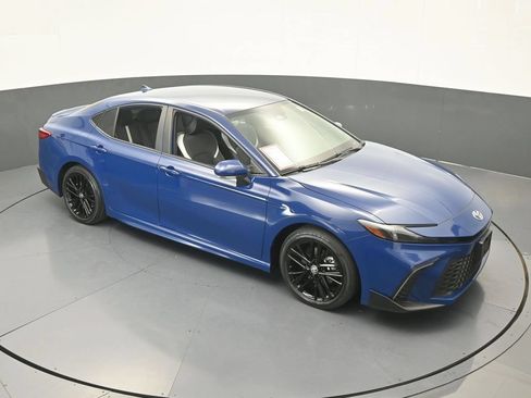 Used 2025 Toyota Camry SE FWD image 51