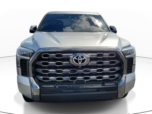 Used 2025 Toyota Tundra Platinum AWD/4WD image 2