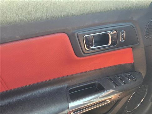 Used 2016 Ford Mustang GT Premium RWD image 18
