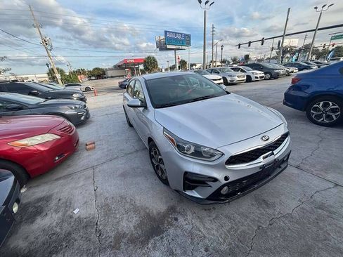 Used 2021 Kia Forte LXS FWD image 7