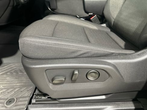 Used 2026 Chevrolet Silverado 1500 Custom Trail Boss w/ LPO, Dark Essentials Package AWD/4WD image 18