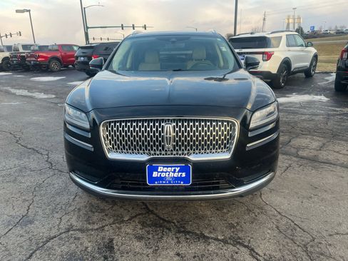 Used 2023 Lincoln Nautilus Reserve w/ Equipment Group 201A image 3