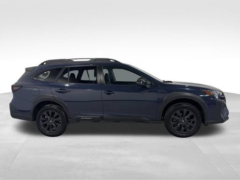 Used 2025 Subaru Outback Onyx Edition AWD/4WD image 22