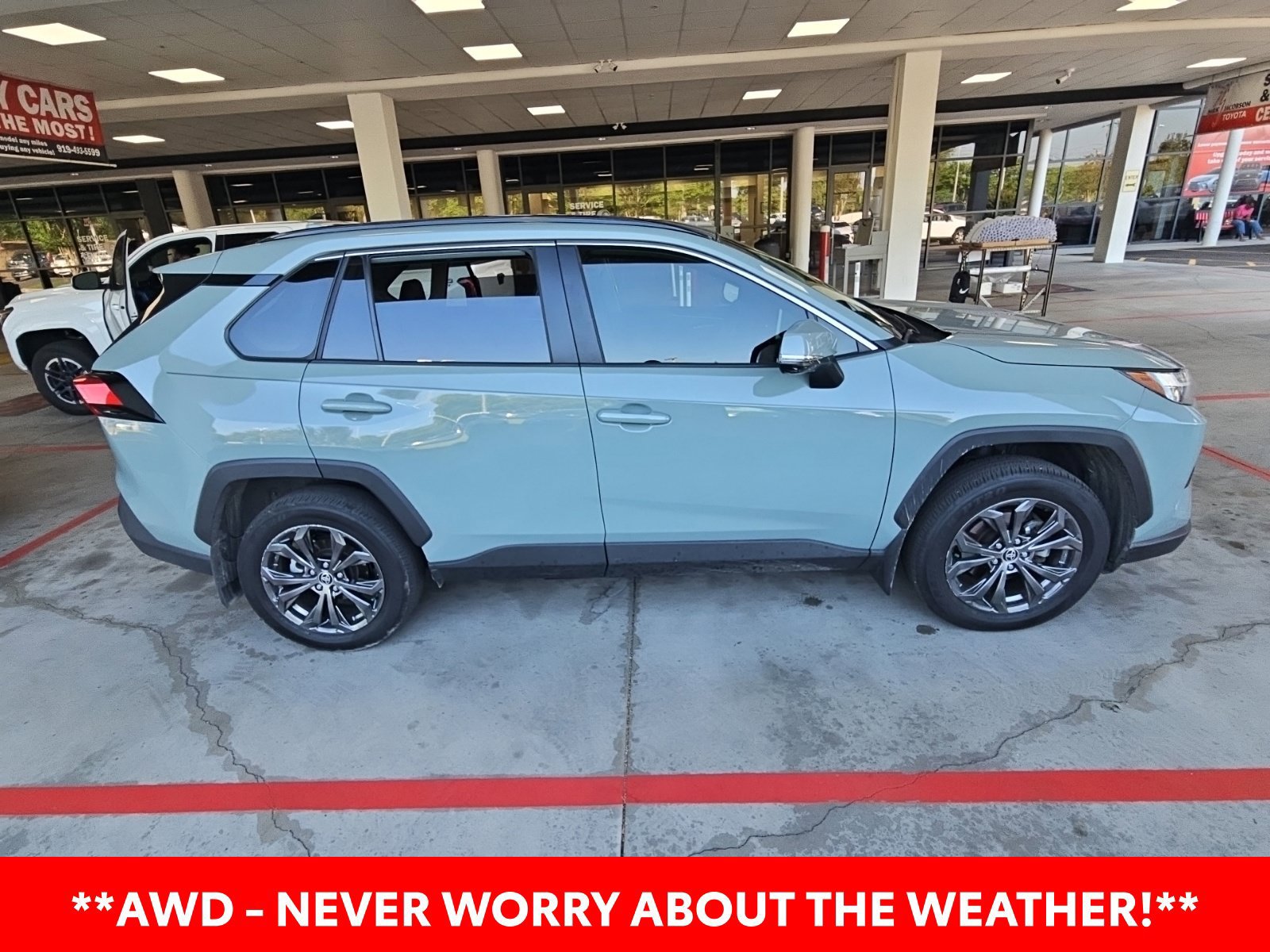 Used 2023 Toyota RAV4 XLE Premium AWD/4WD image 7