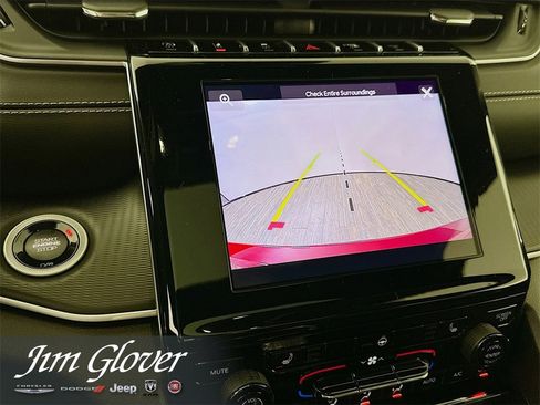 Used 2025 Jeep Grand Cherokee L Altitude image 41