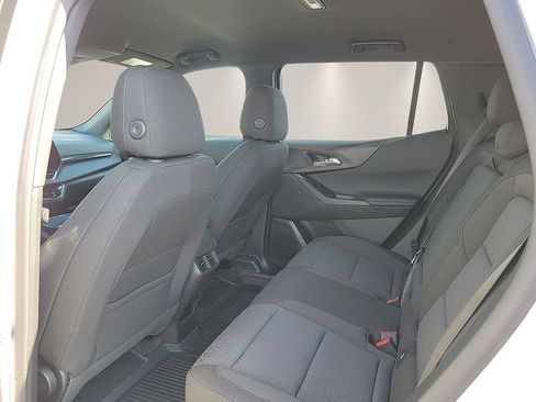 New 2026 Chevrolet Equinox LT w/ Safety and Technology Package FWD image 9