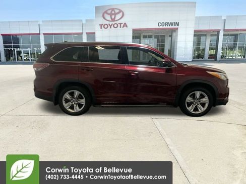 Used 2016 Toyota Highlander Limited Platinum image 9