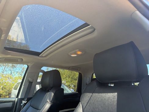 Used 2014 Toyota Tundra Platinum AWD/4WD image 11