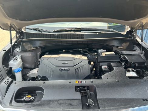 Used 2019 Kia Sorento LX image 6