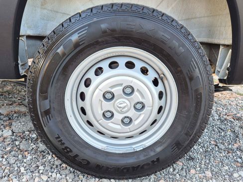 Used 2026 RAM ProMaster 2500 w/ Convenience Group FWD image 13