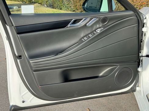 Used 2025 Genesis G80 2.5T image 23