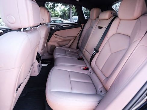 Used 2022 Porsche Macan AWD/4WD image 66