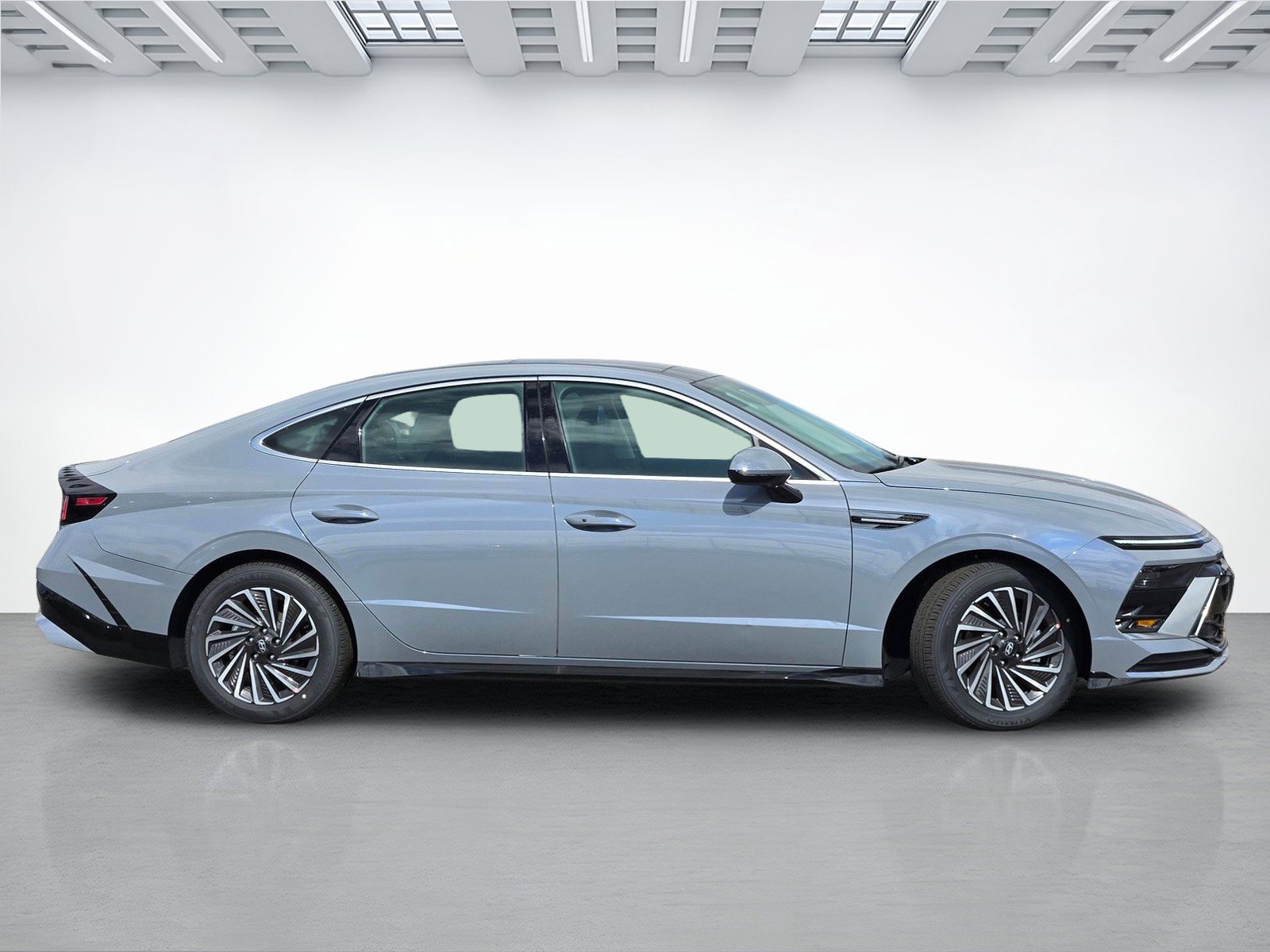 New 2026 Hyundai Sonata SEL FWD image 3